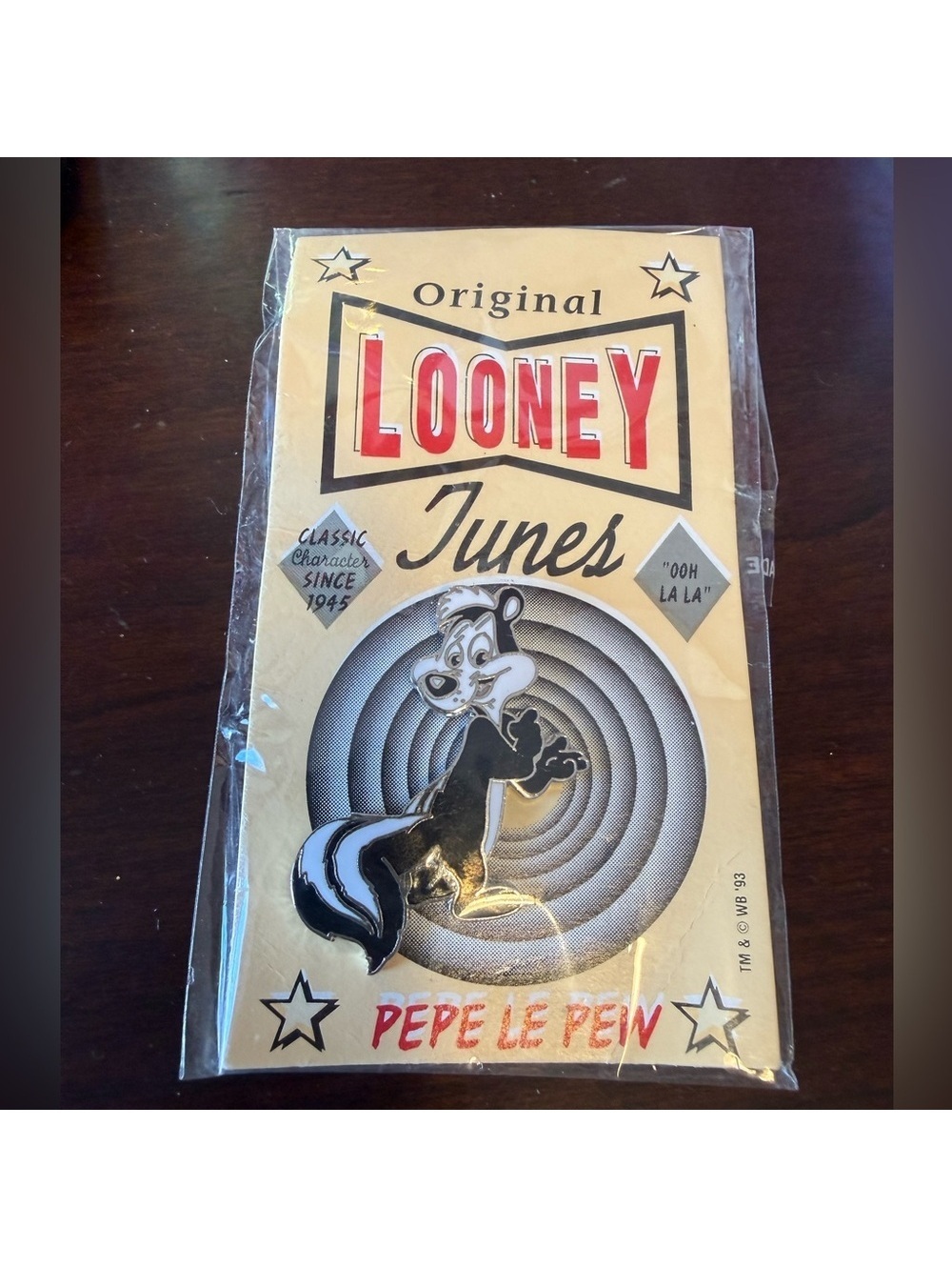 Vintage 1993 Looney Tunes Pepe Le Pew Lapel Pin Badge Warner Bros Pepe Le Pew